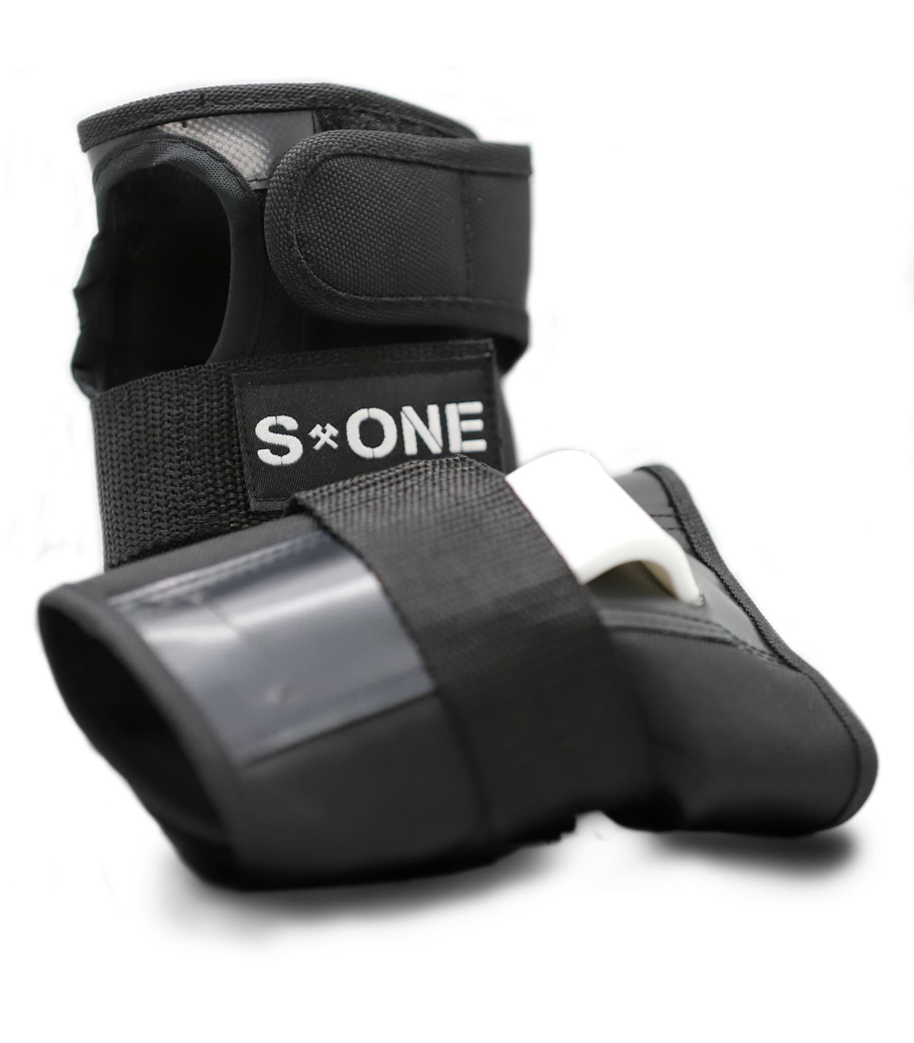 MUÑEQUERAS S-ONE